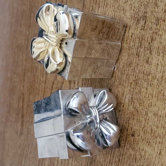 Neiman Marcus Godinger Vintage Silver + Gold Plated Salt and Pepper Shakers - Picture 1 of 3
